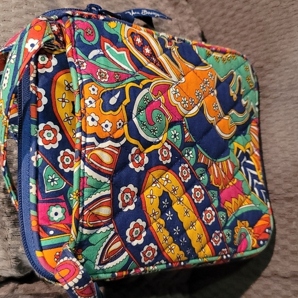 EUC Vera Bradley Small Crossbody Venetian Paisley Pattern - Picture 5 of 9